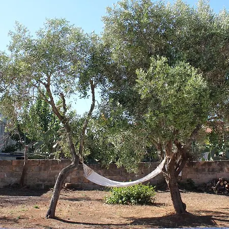 L'isola Che Non C'e فندق مبيت وإفطار 3*