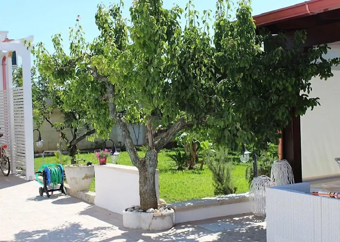 Bed & Breakfast L'isola Che Non C'è 4*